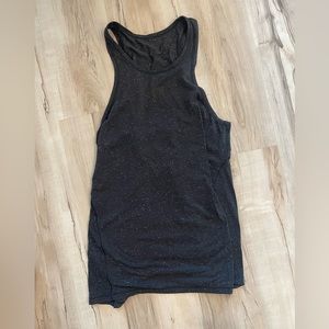 Lululemon black tank with speckles